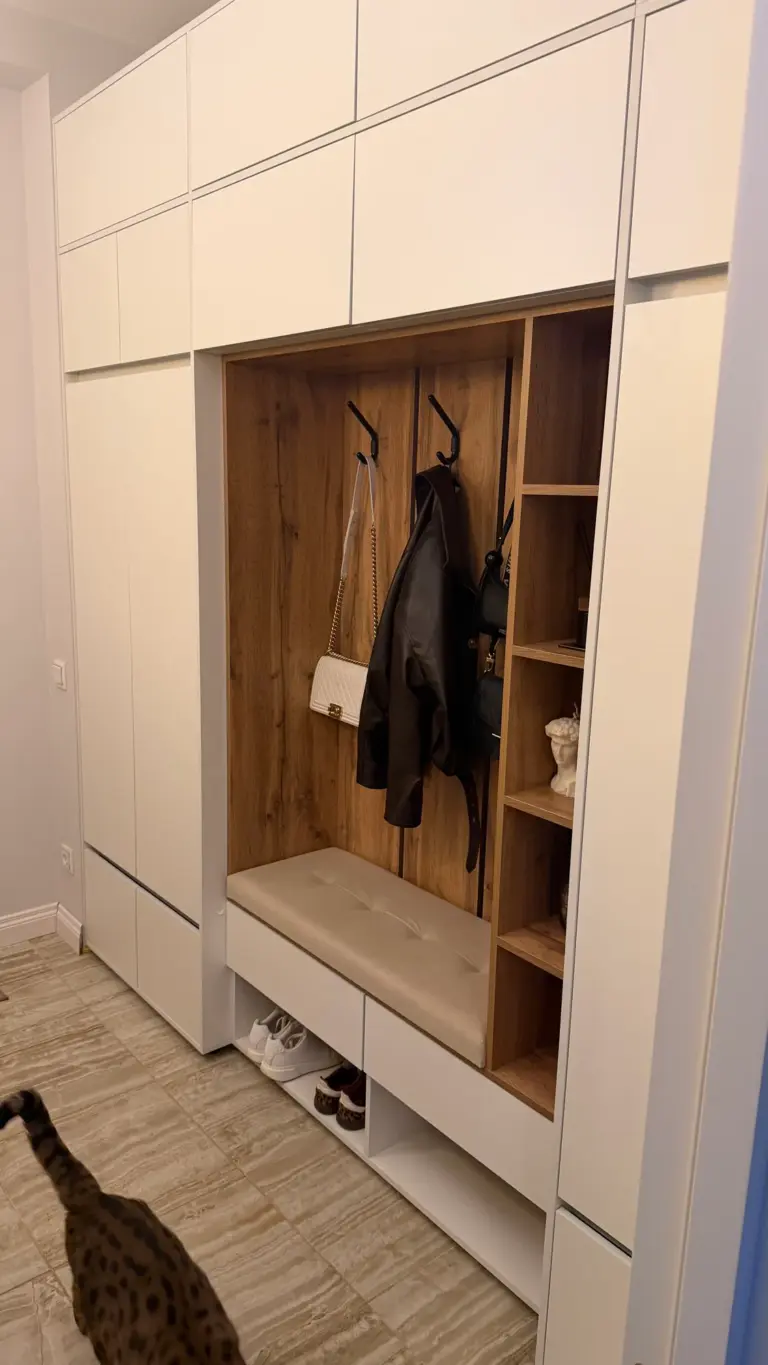Buyer photo for Прихожая «BOSA» К6АП с антресолью и подушкой Белый/Дуб вотан